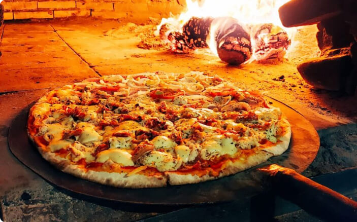 Only Pizza - Pizzaria em Natal - RN - Pizzaria em Ponta Negra com pizzas e  massas artesanais. Pizzas no forno à lenha.